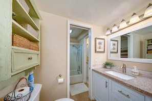 House | 2 bedrooms, Internet