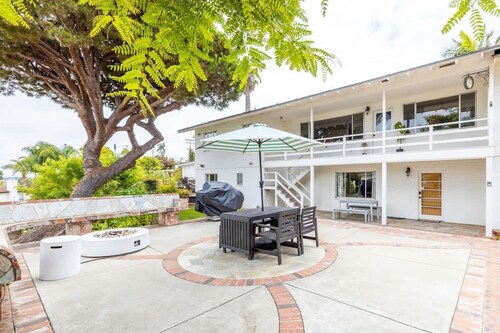 Spacious 2 Bed in Carlsbad