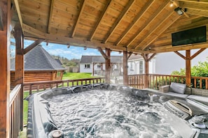 Bain à remous extérieur
