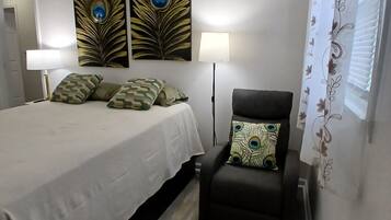 3 bedrooms, iron/ironing board, free WiFi, bed sheets