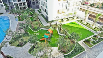 Khu vui chơi trẻ em - ngoài trời