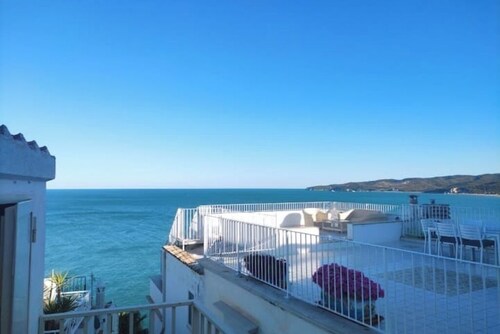 House in old town with sea view terrace
