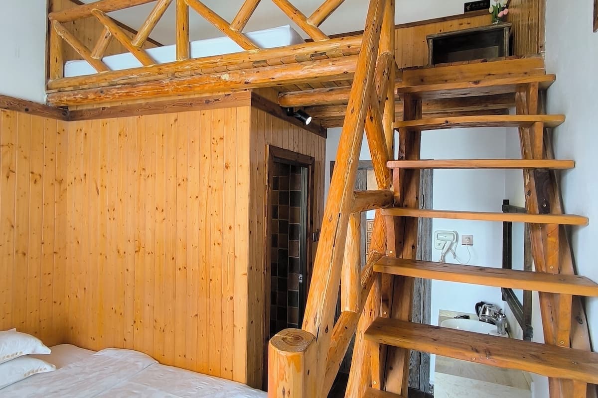 Classic Quadruple Room, Courtyard View