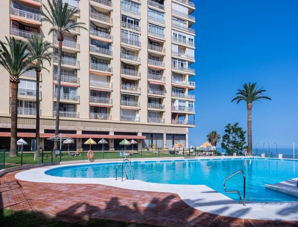 Apartment | Pool | Outdoor pool