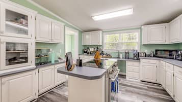 House (3 Bedrooms) | Bahagian dalam