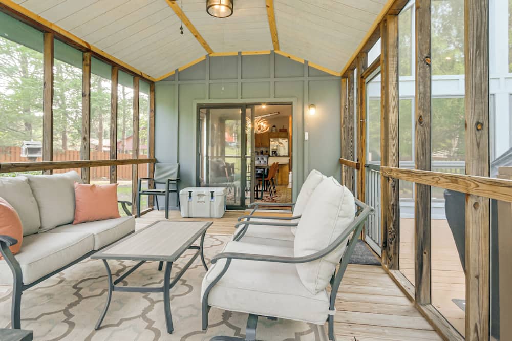 Pool Access: Peaceful Cabin in The Woods Resort! - Hancock, MD