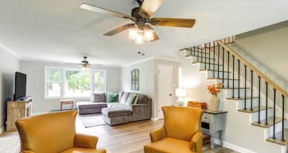 Alleghany Mountain Cottage w/ Porch & Backyard
