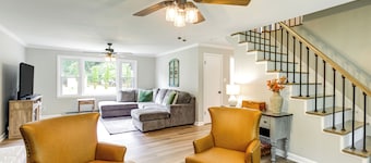 Alleghany Mountain Cottage w/ Porch & Backyard