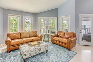 Apartment (2 Bedrooms) | Interior - Marina & Pool: Roomy Golf-view Home in Southport (St. James)