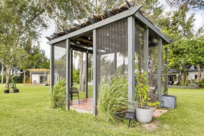 Apartment (0 Bedroom) | Interior