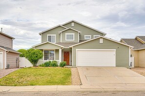 House (3 Bedrooms) | Interior - Family Home w/ Fenced Yard in Pueblo: 5 Mi to Dtwn (Pueblo)