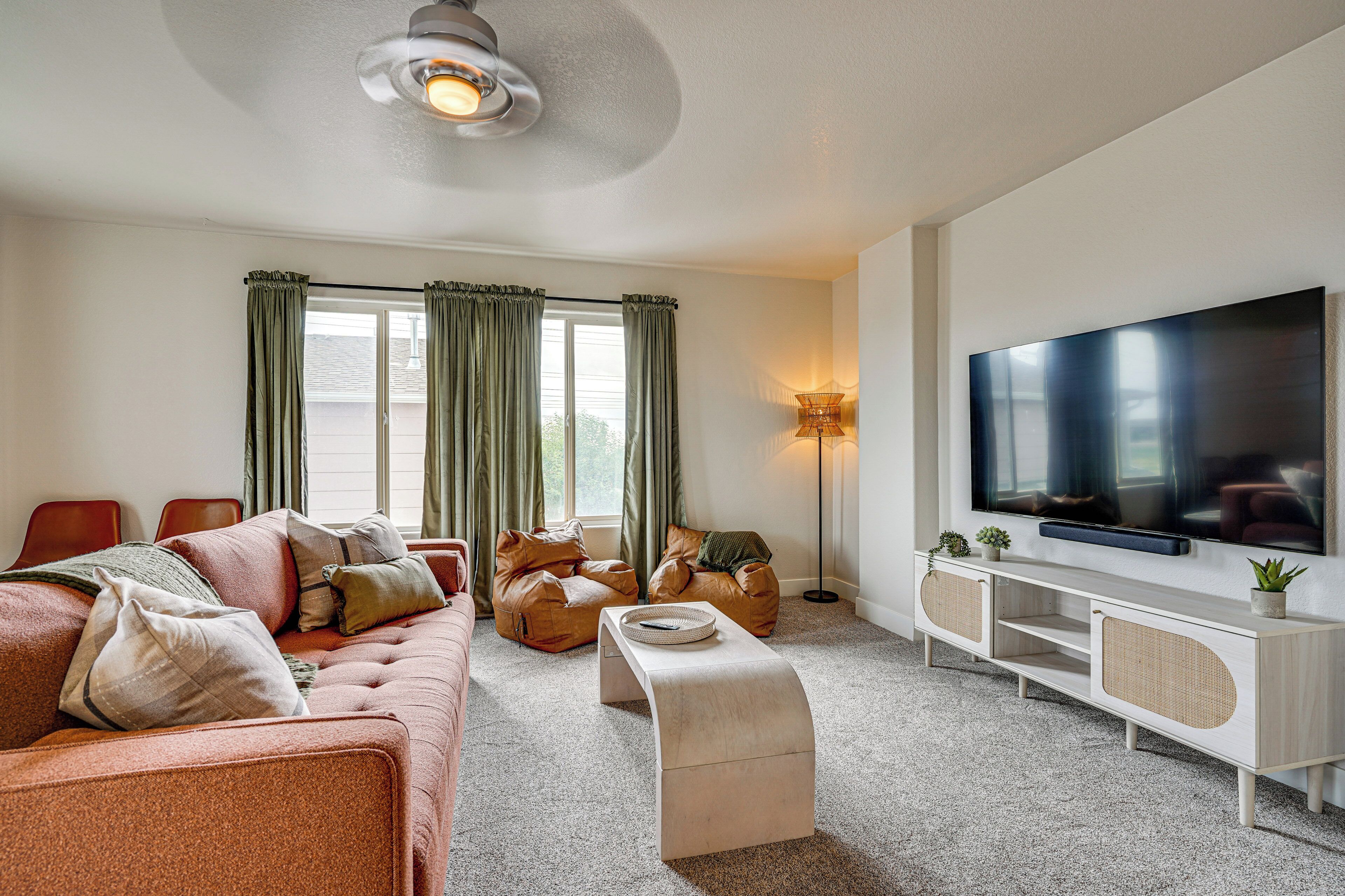 House (3 Bedrooms) | Interior