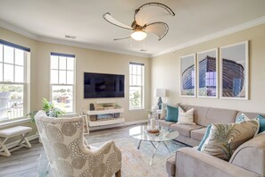 Apartment (2 Bedrooms) | Front of property