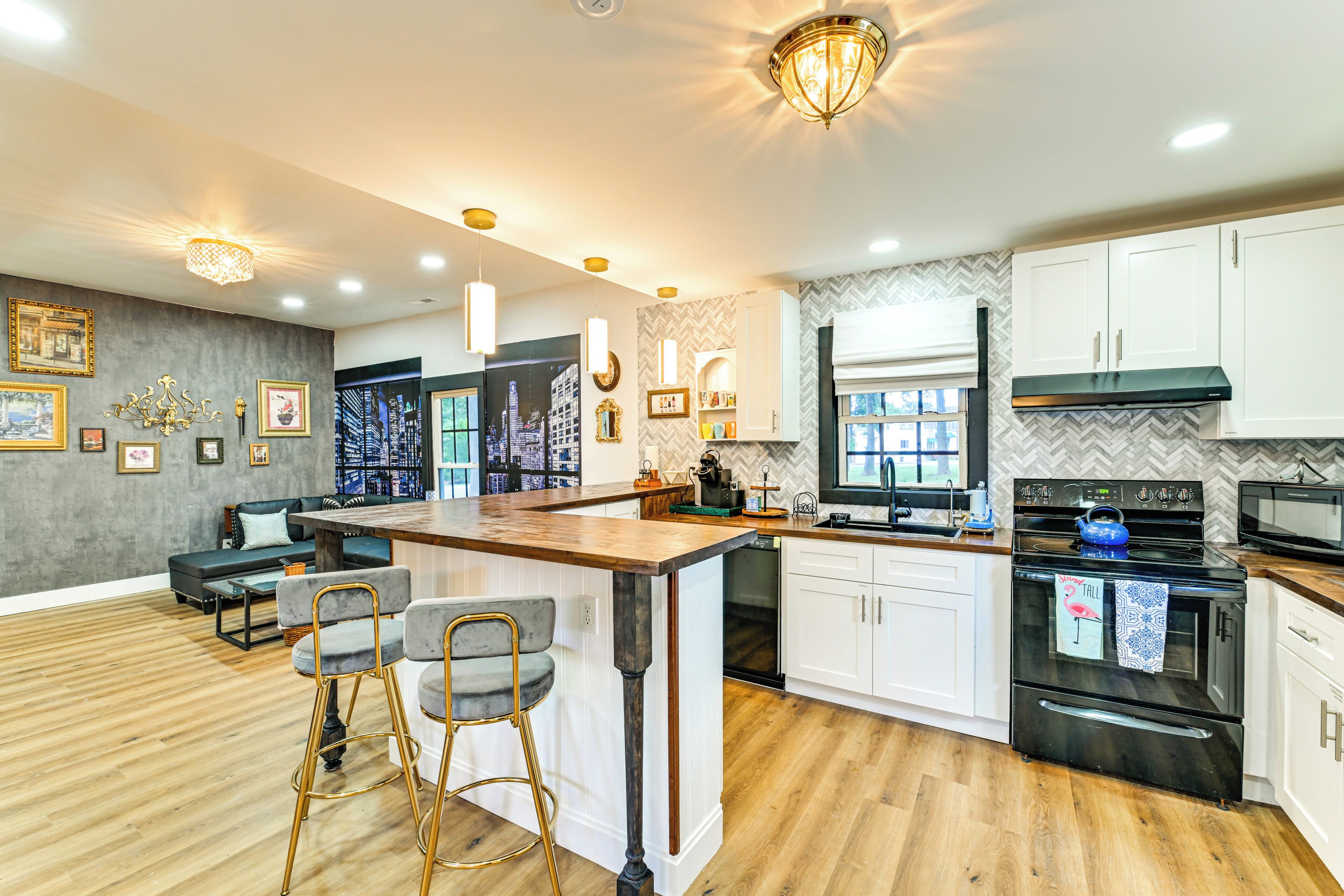 บ้านพัก (2 Bedrooms) | ด้านหน้าที่พัก