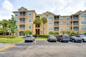 Apartment (2 Bedrooms) | Interior - 4 Mi to Disney: Family-friendly Resort Getaway! (Kissimmee)
