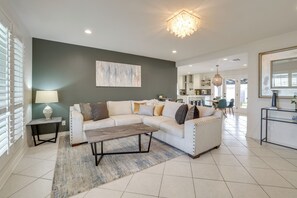Nhà (3 Bedrooms) | Nội thất