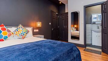 1 soverom, skrivebord, strykejern/-brett og wi-fi (inkludert)