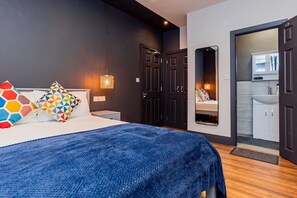 1 bedroom, desk, iron/ironing board, free WiFi