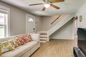 House (2 Bedrooms) | Interior