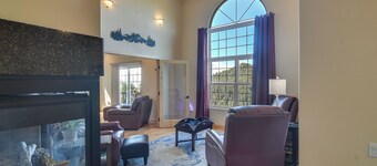 Mountain-view Conifer Gem Near Hiking & Fishing