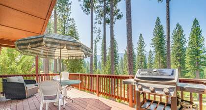 Golf & Mountain Views - Retreat in Clio