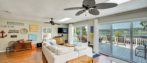 House (6 Bedrooms) | Interior