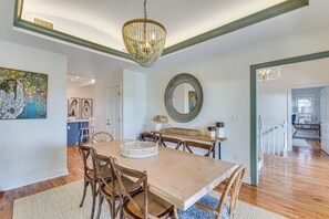 單棟房屋 (6 Bedrooms) | 內部