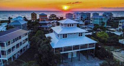 Walk to Ocean: Beach House w/ Pool in Port St Joe!
