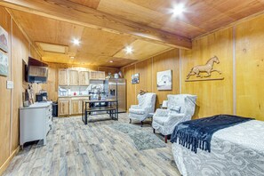 Apartment (0 Bedroom) | Interior