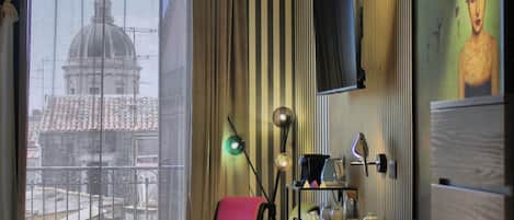 Deluxe Triple Room, Balcony, City View