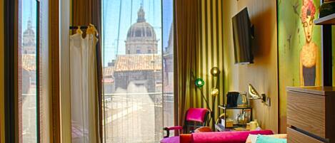 Deluxe Triple Room, Balcony, City View | Down comforters, in-room safe, desk, laptop workspace