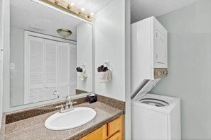 Handtücher, Seife, Toilettenpapier