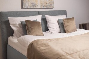 Coffres-forts dans les chambres, rideaux occultants, Wi-Fi gratuit