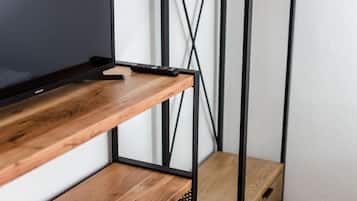 Cofres nos quartos, cortinas blackout, Wi-Fi de cortesia