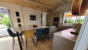 Private kitchen - Villa Spa and filtness (Rivedoux-Plage)