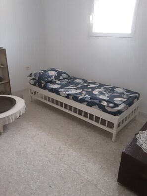 4 chambres, fer et planche à repasser, accès Internet, draps fournis