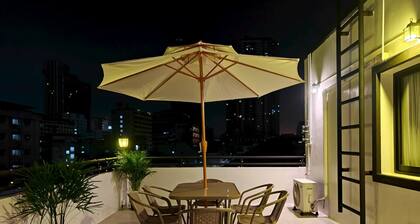 4-story modern art villa Free WiFi Netflix