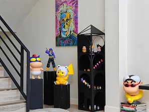 Interior - 4-story modern art villa Free WiFi Netflix (Khwaeng Khlong Tan Nuea)