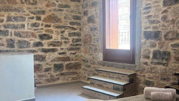 2 soverom, strykejern/-brett, wi-fi og sengetøy