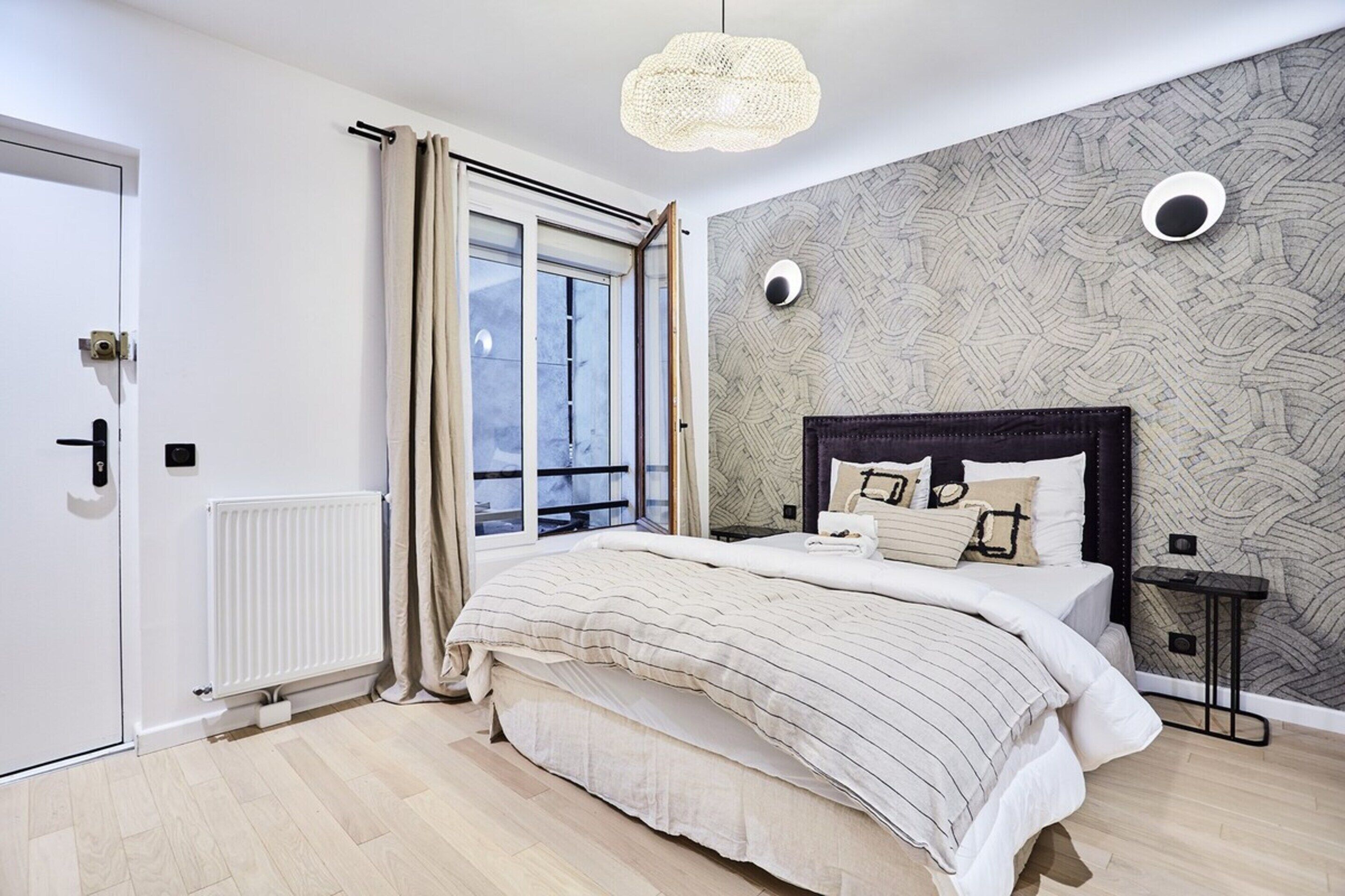 Apartment | 1 bedroom, laptop workspace, iron/ironing board, bed sheets