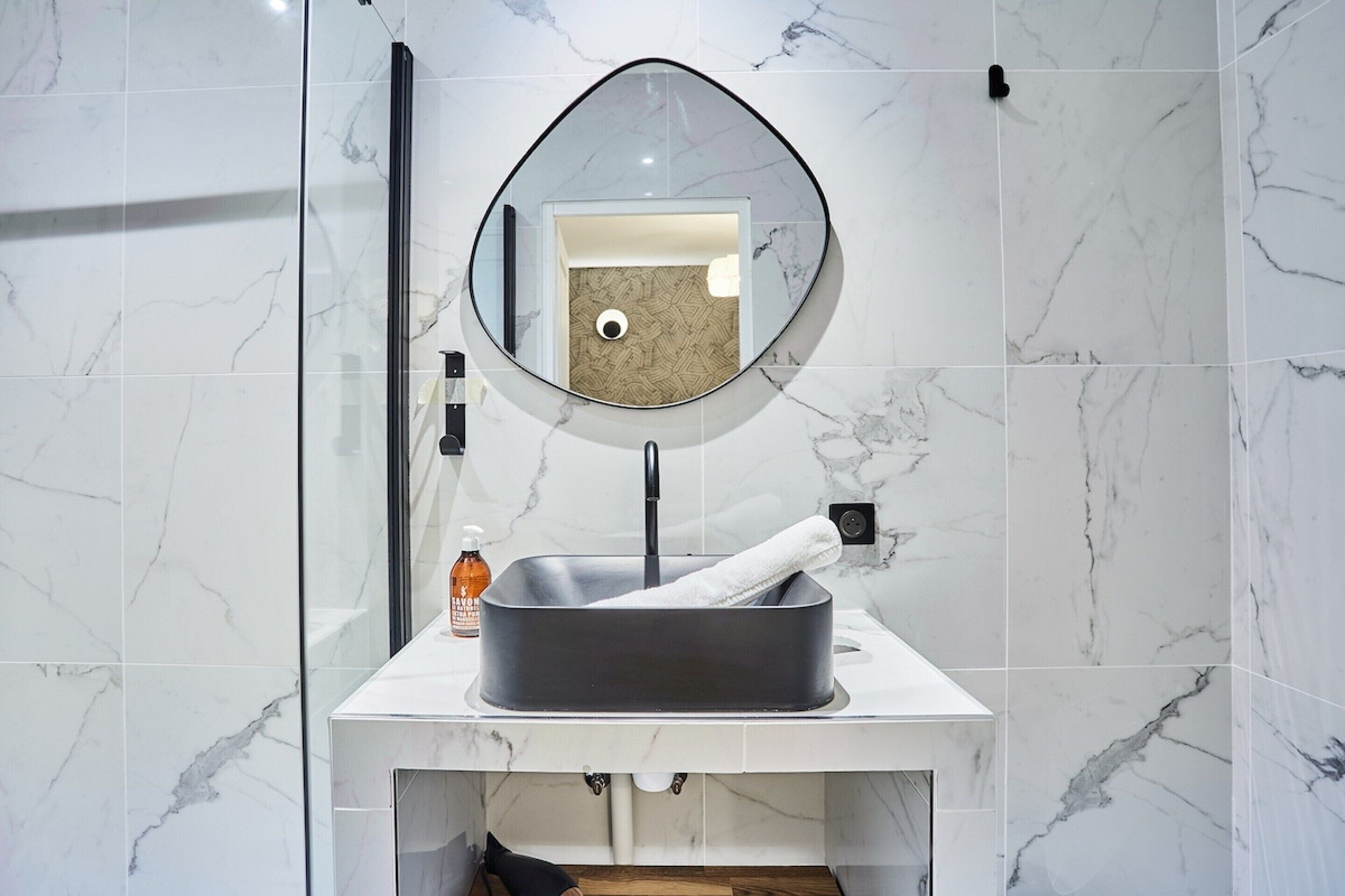 Departamento | Baño | Secadora de cabello, jabón, shampoo 