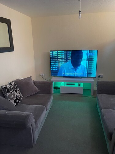 HEATH TOWN APARTMENT