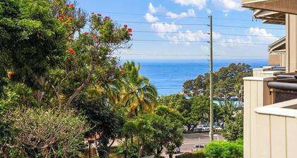 Kailua Bay Resort#2-306: Top Floor Corner 2 bedroom condo with Ocean Views
