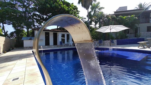 Complete house with swimming pool and steam sauna on one of the most beautiful beaches in Brazil.