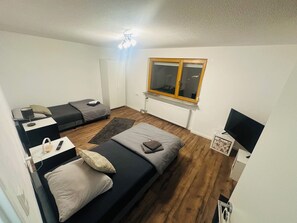 1 bedroom, Internet, bed sheets
