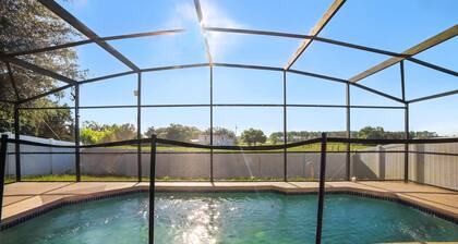 Family Retreat With Private Pool Near Disney! 3 Bedroom Residence