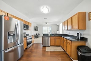 Villa, 3 Bedrooms | Private kitchen