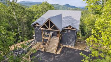 House, 3 Bedrooms | Exterior