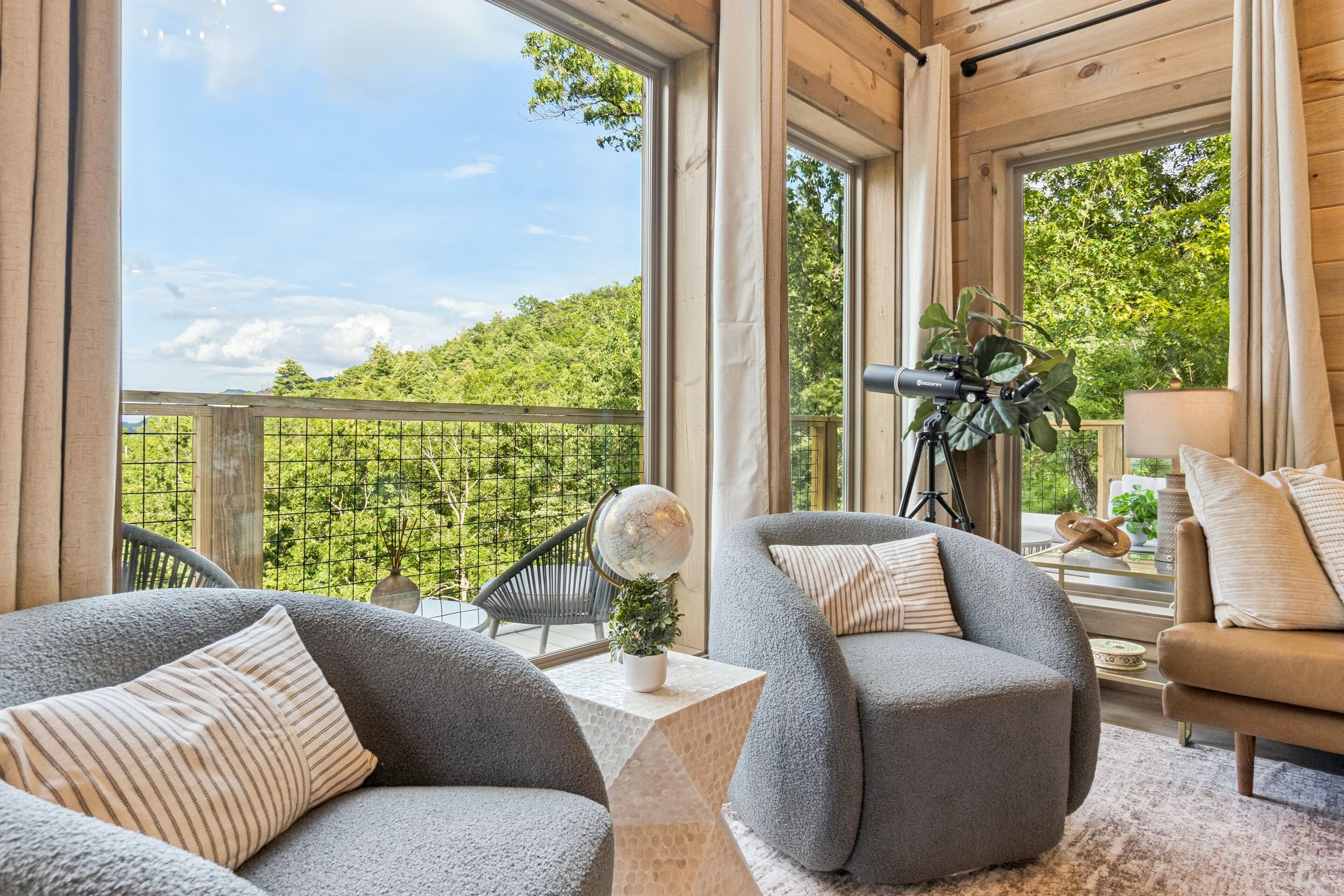 House, 3 Bedrooms | Property grounds