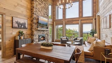 House, 3 Bedrooms | Living area
